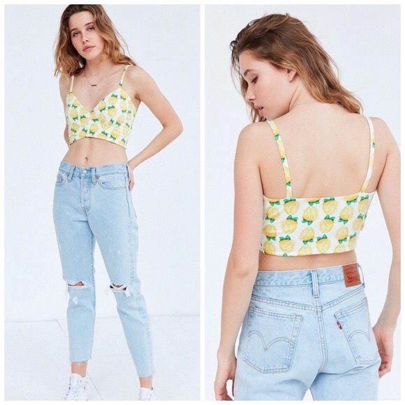 Wrap style lemon print crop top - Picture 3 of 3